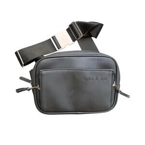 AYLA & CO Ayla Fanny Pack Purse Vegan Leather Olive Green